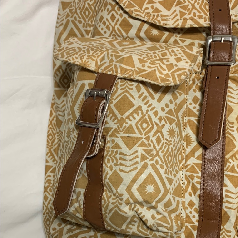 Yellow Serengetee Patterned Backpack - image 6